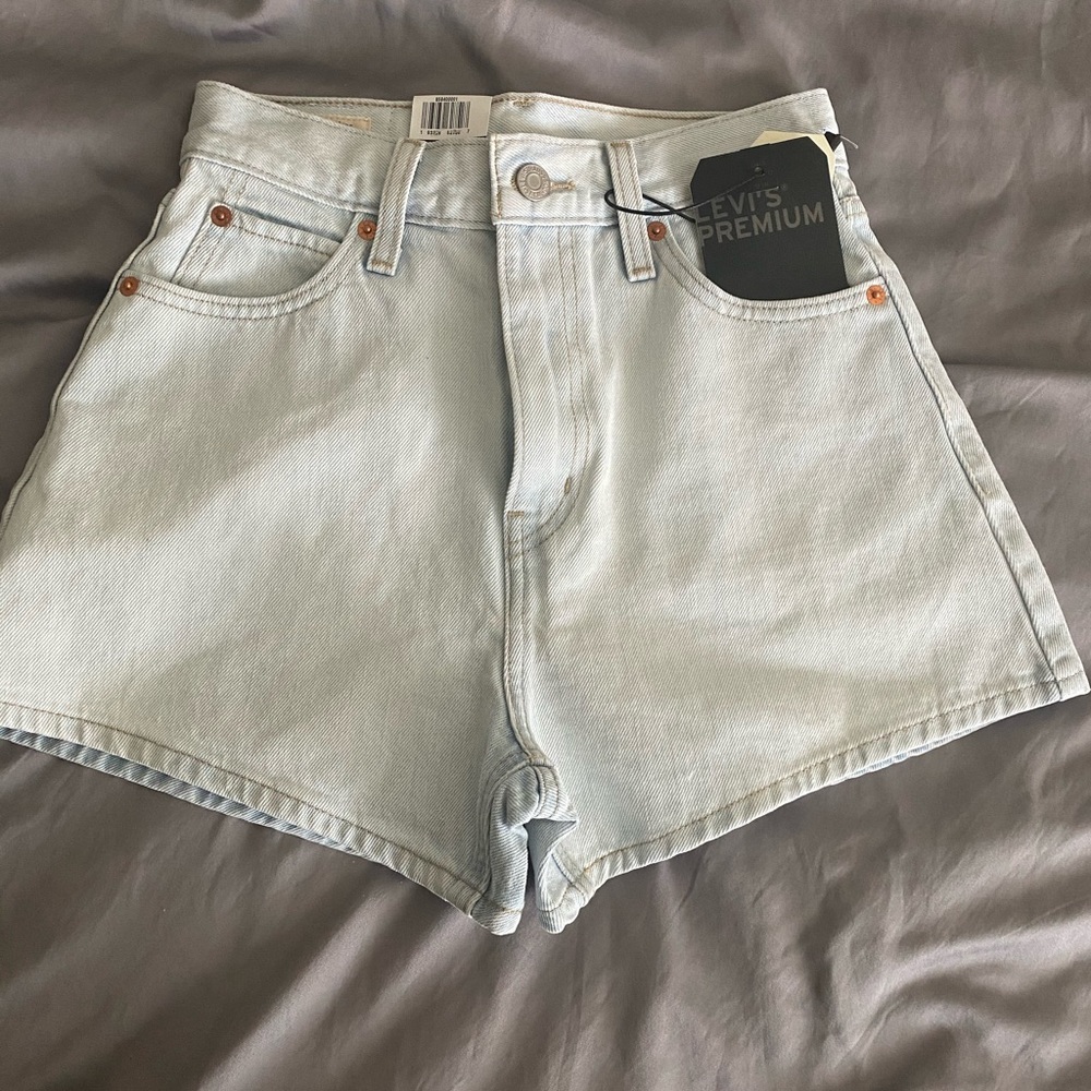 Levi’s shorts